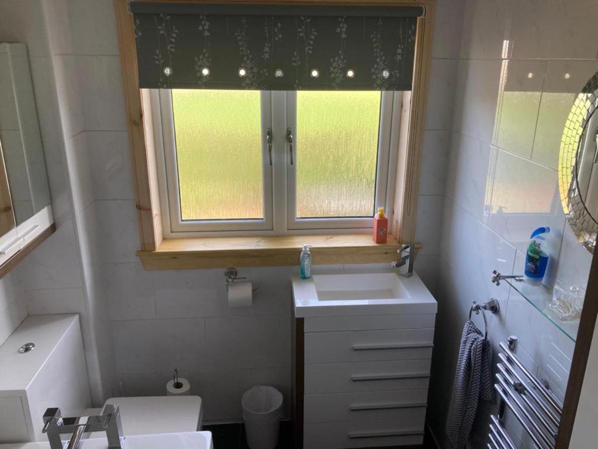 3Bedroom 1Bathroom 1 Shower Room In Quiet Area อินเวอร์เนส ภายนอก รูปภาพ