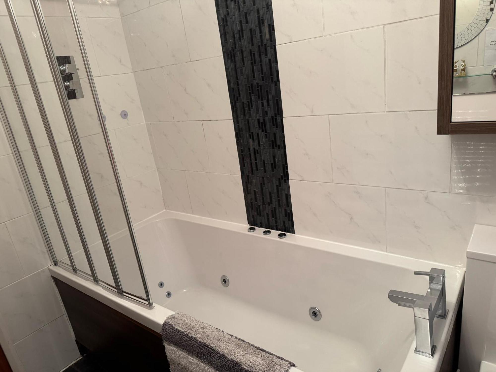 3Bedroom 1Bathroom 1 Shower Room In Quiet Area อินเวอร์เนส ภายนอก รูปภาพ